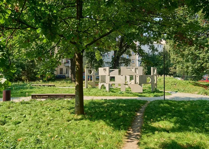 Nowoczesny Z Balkonem I Parkingiem W Centrum Wroclawia By Renters * Вроцлав