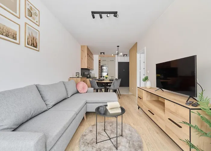 Nowoczesny Z Balkonem I Parkingiem W Centrum Wroclawia By Renters Апартаменты *